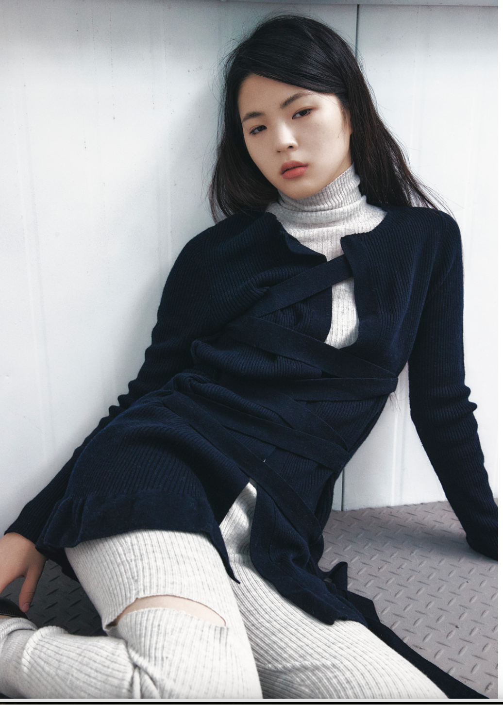 Bondage Cardigan In Wool – MIDITOKYO Bondage Cardigan In Wool – MIDITOKYO