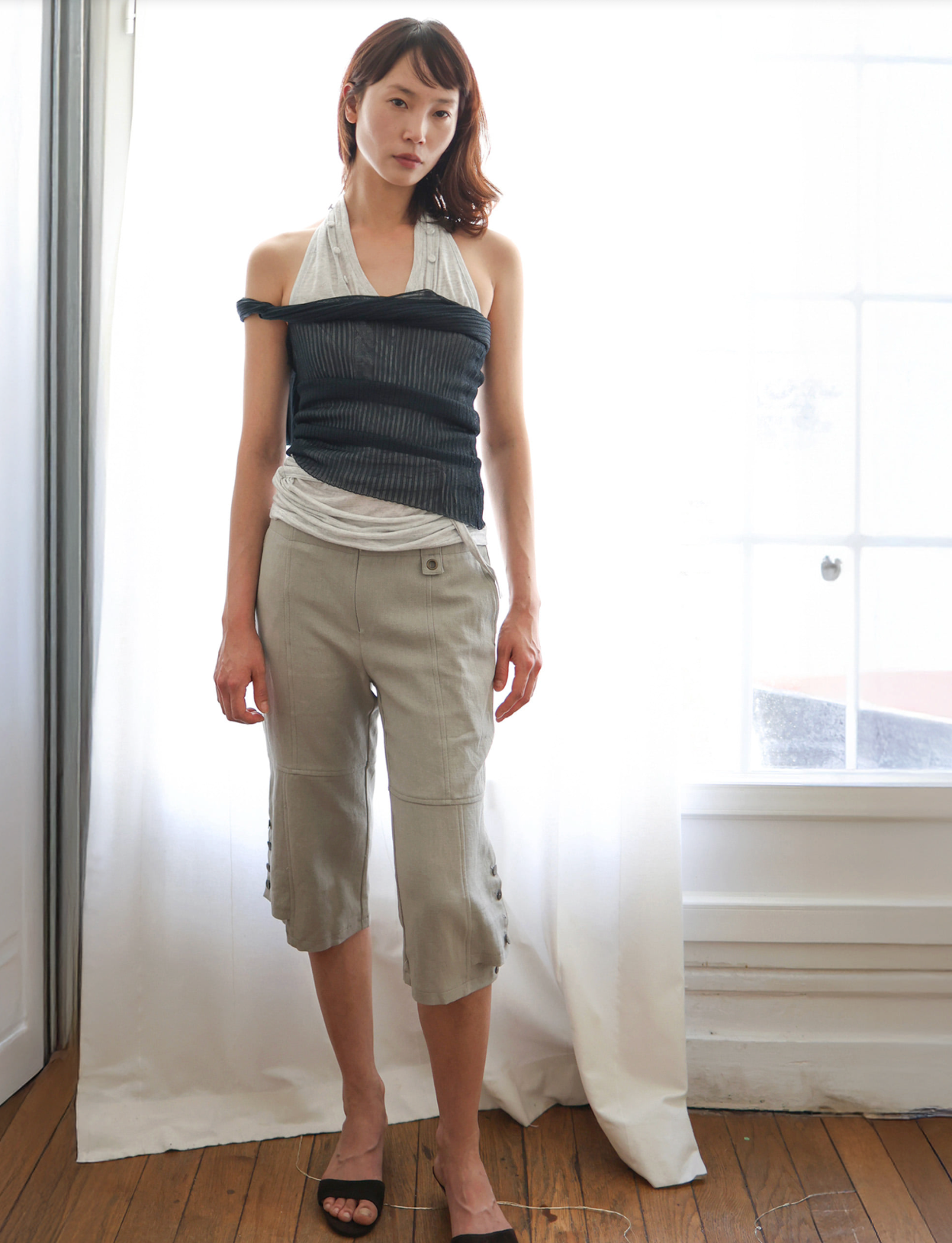 Double layered cropped pants beige