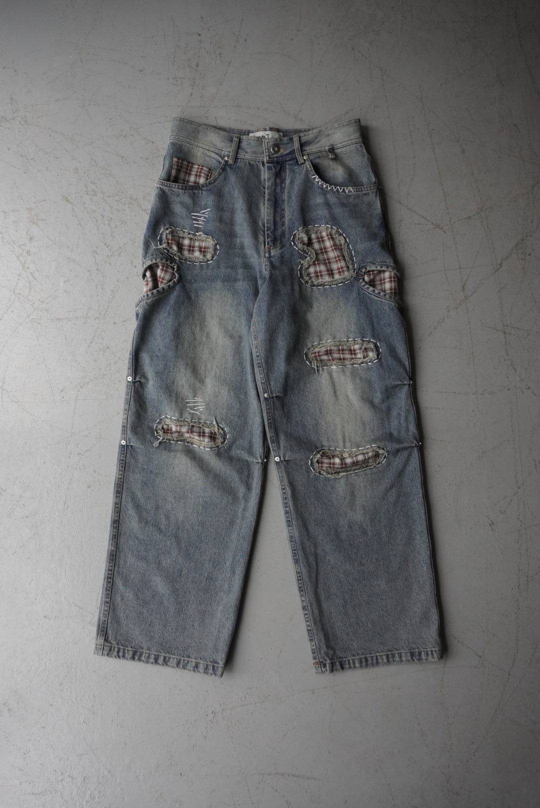 Patch denim pants