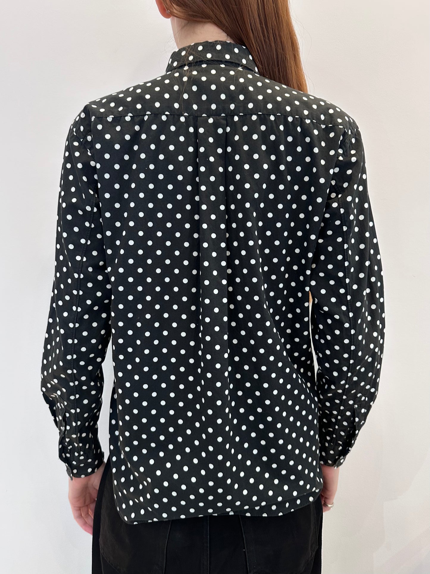 Black COMME des GARCONS dot shirt