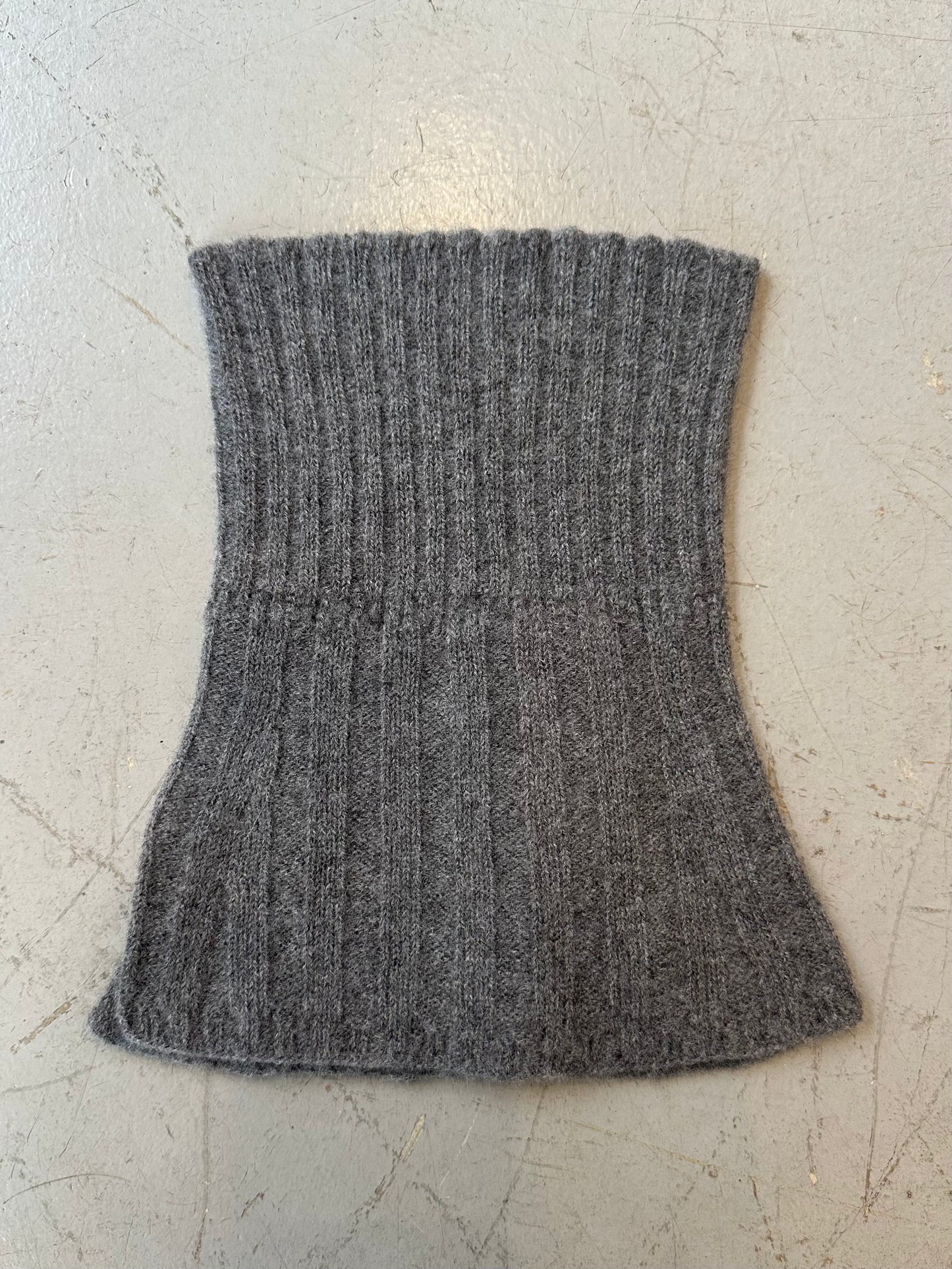 REVERSIBLE NECK WARMER IN WOOL MELANGE GRAY
