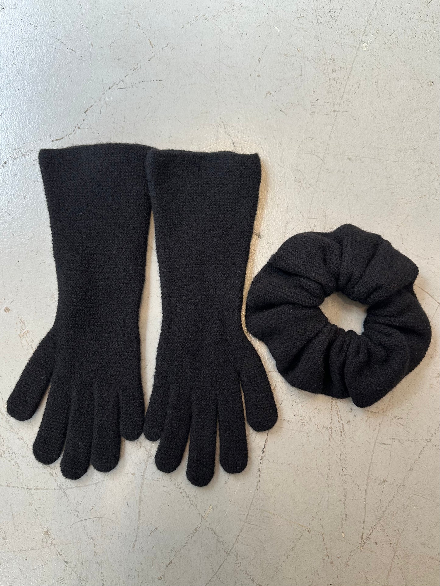 Scrunchy Gloves In Wool BLACK