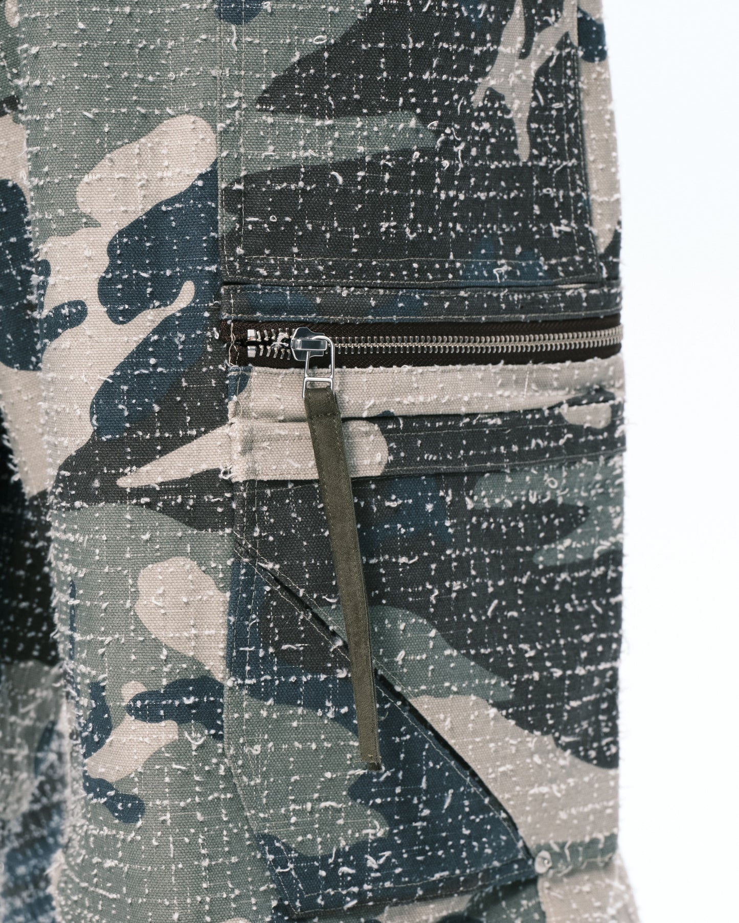 Camo tucked cargo Green camo