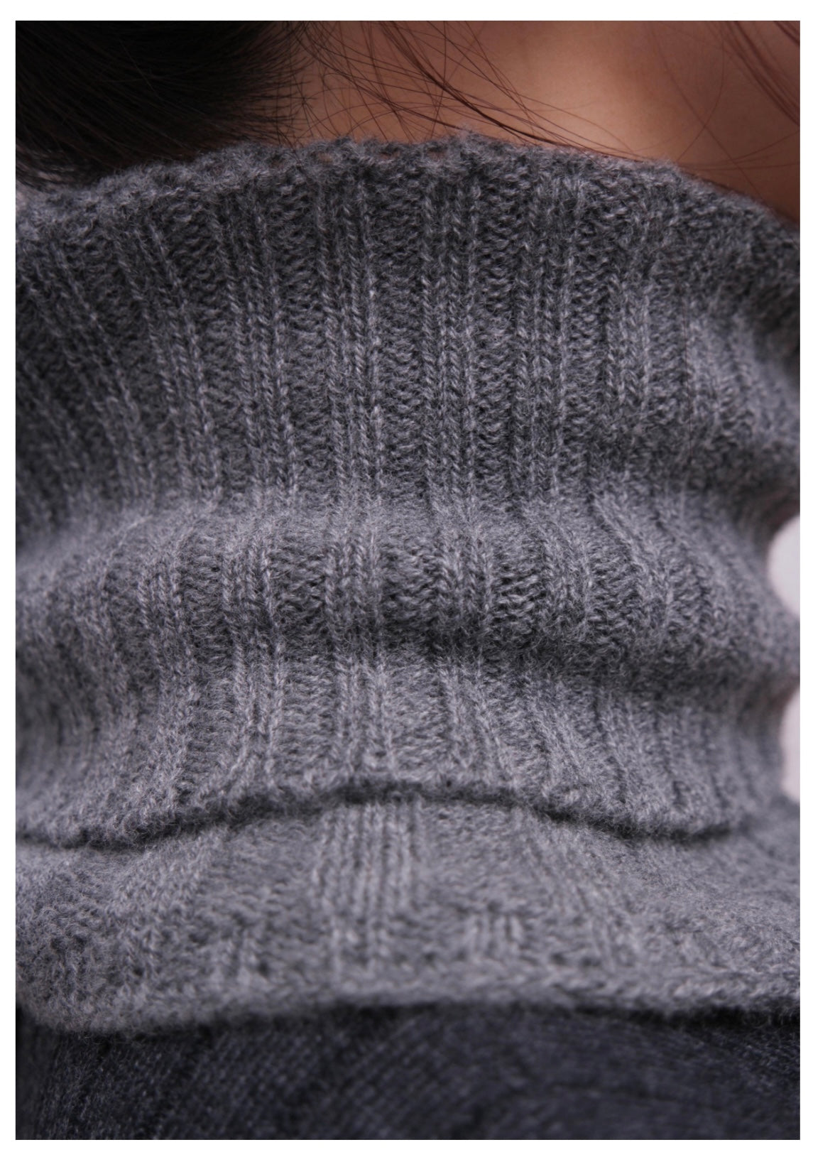 REVERSIBLE NECK WARMER IN WOOL MELANGE GRAY