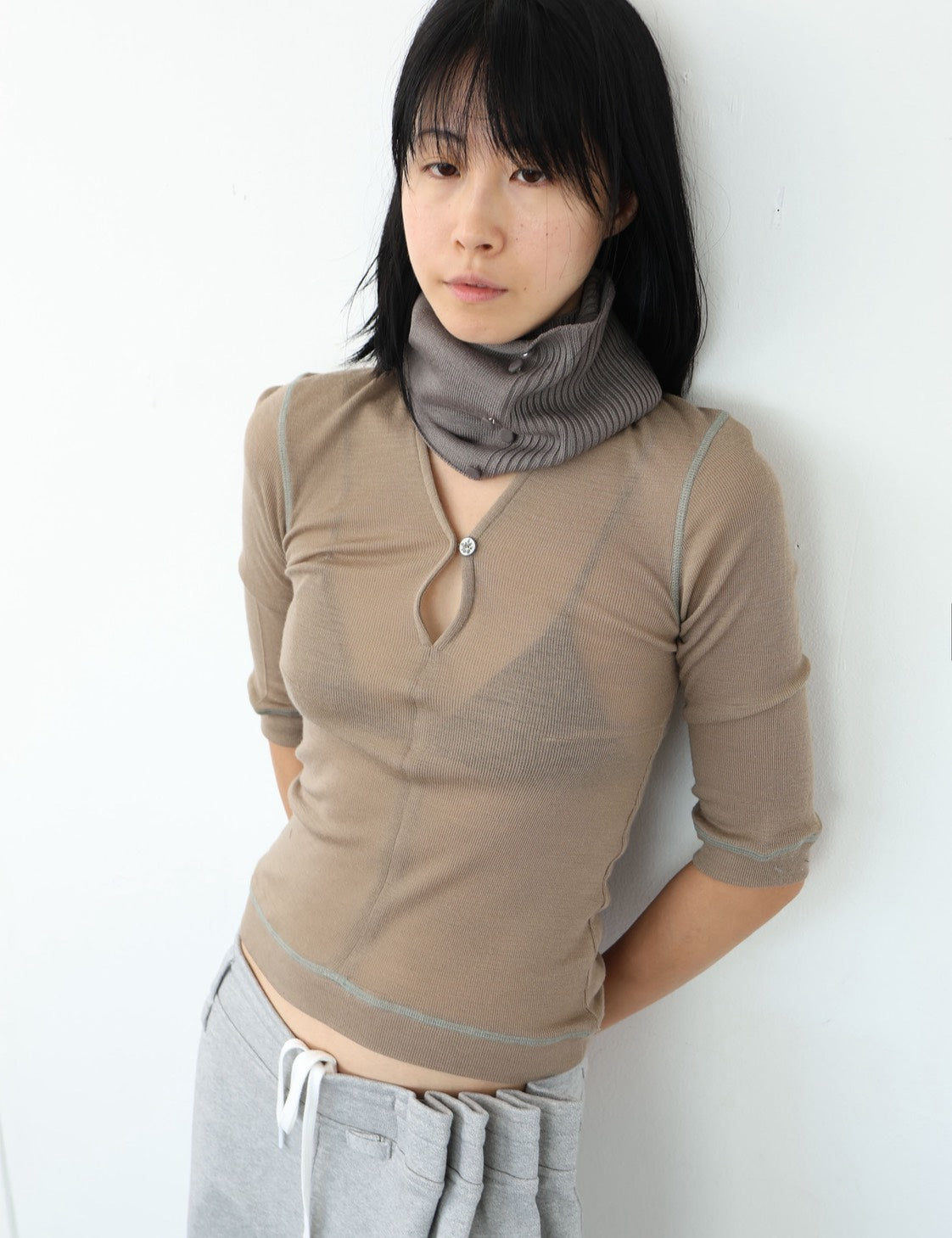 Nape Half-sleeve Top