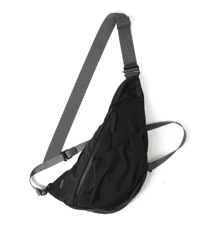 SR1 | 2-WAY GRAB BAG BLACK