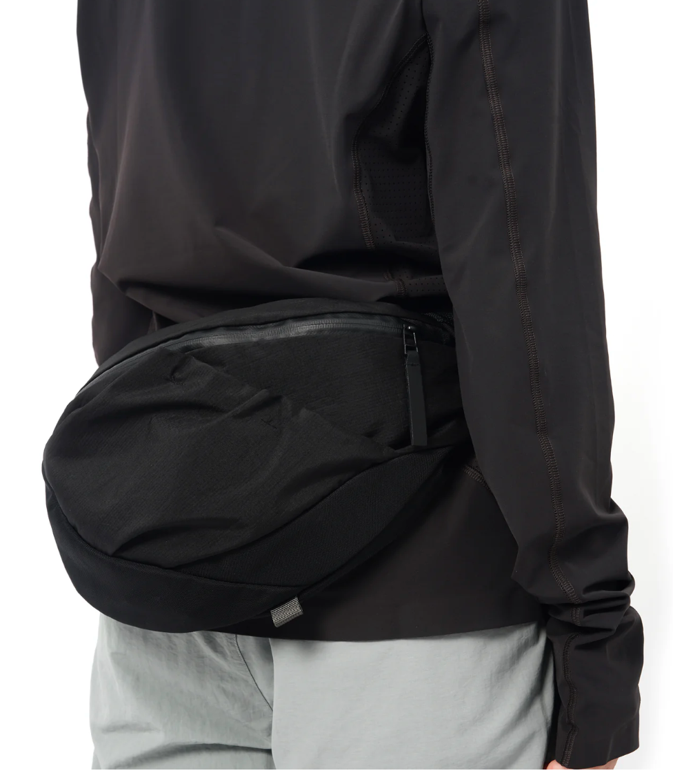 SR1 | 2-WAY GRAB BAG BLACK