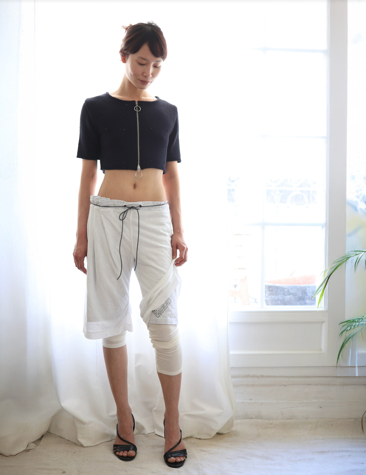 Curtain half pants	white
