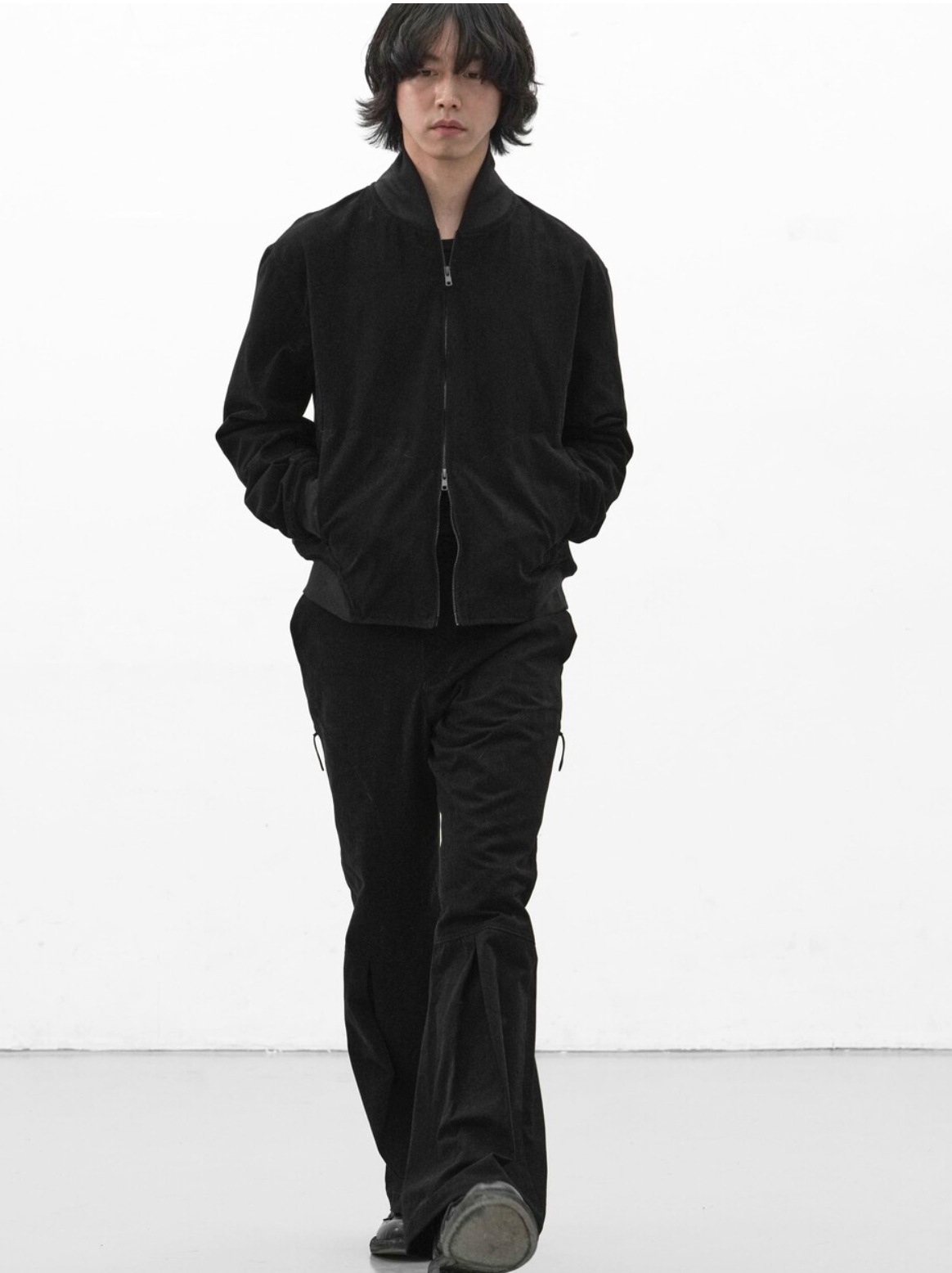 SOMA BOMBER JACKET (BLACK)