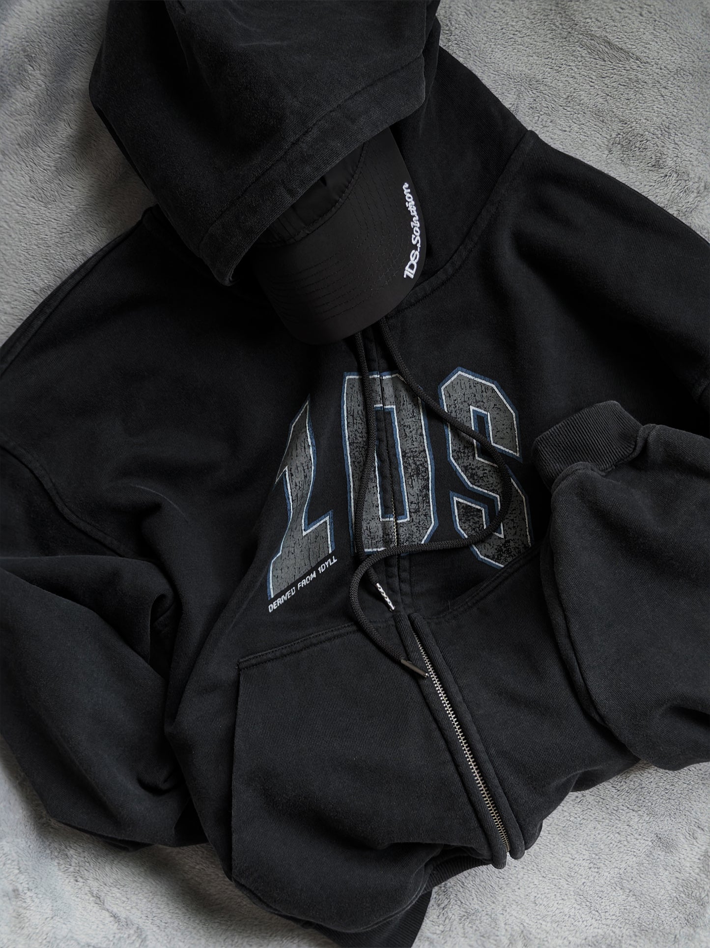1ds Logo-Sheen Cap (Black)