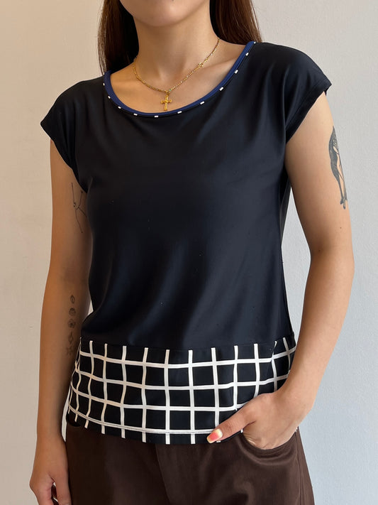 ISSEY MIYAKE Sleeveless Grid Panel Blouse