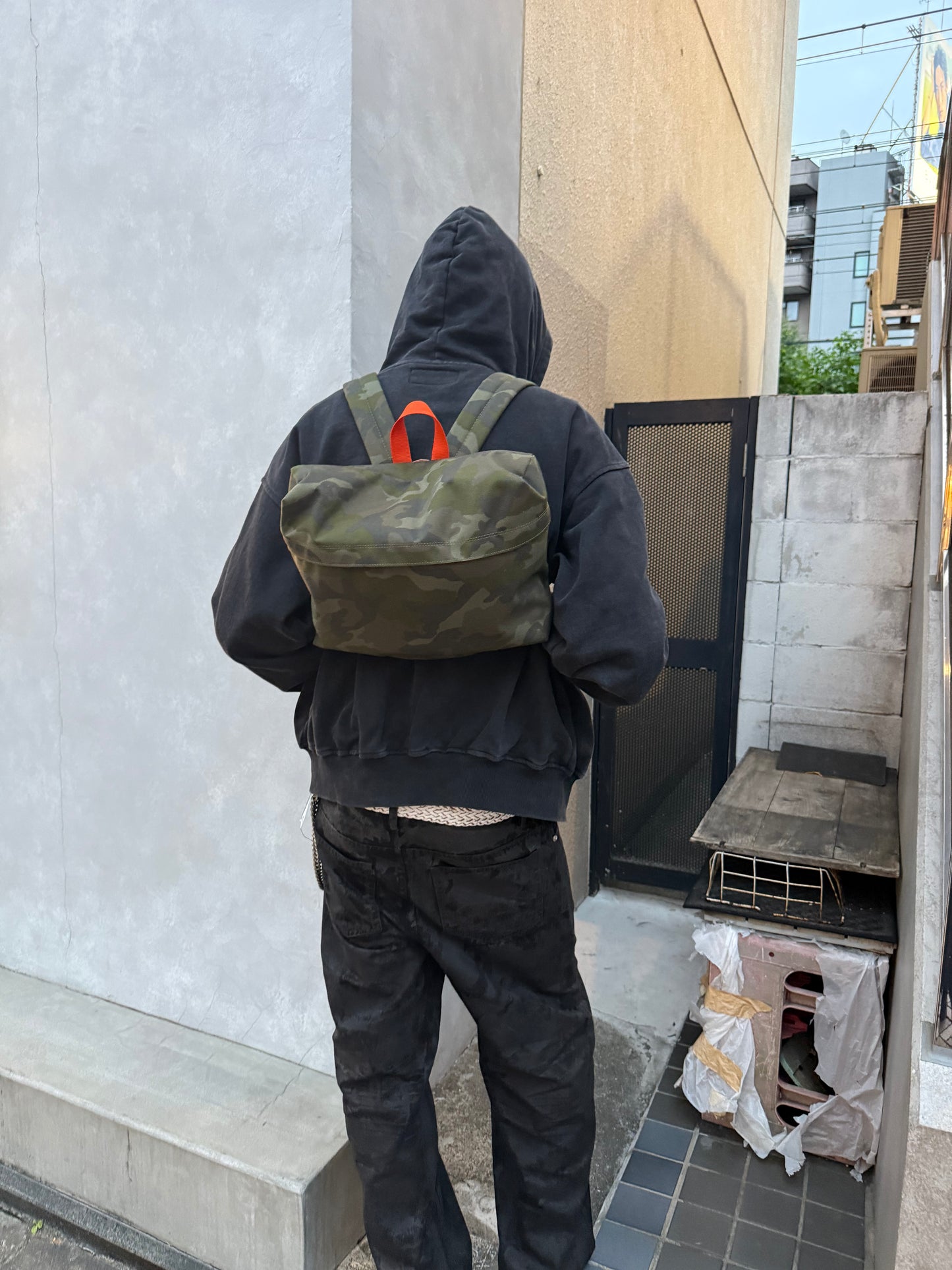 LIGHT (Camo)