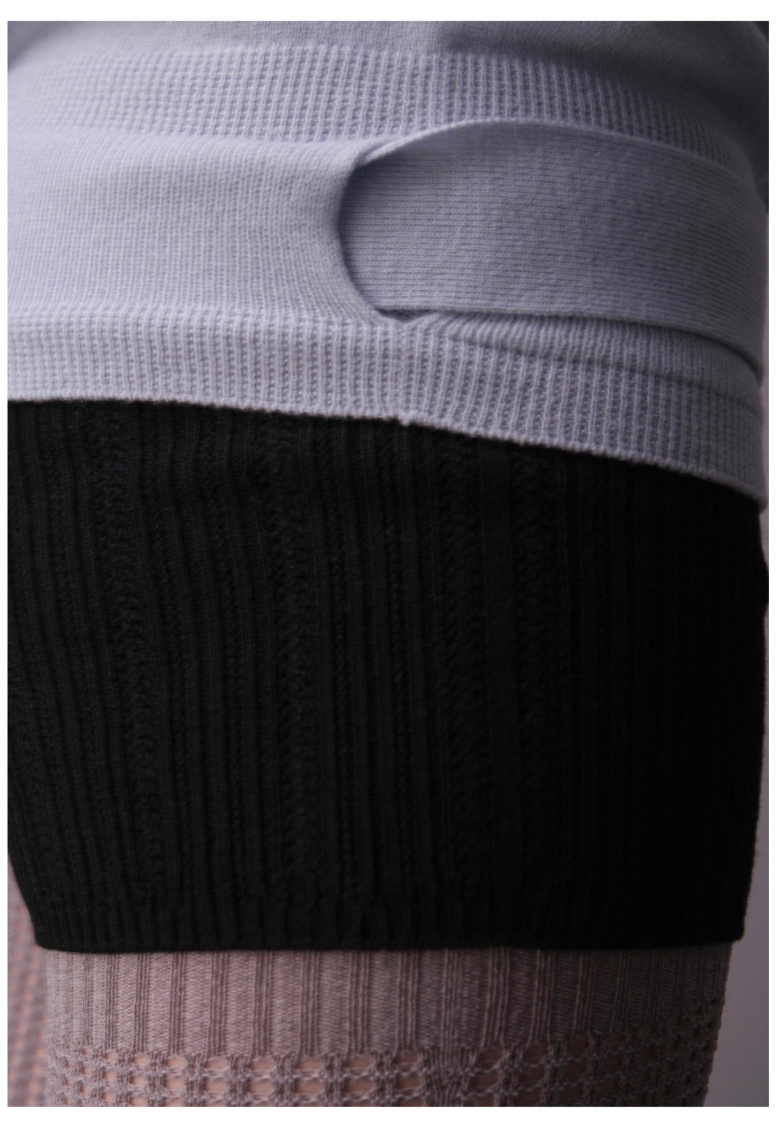 BELTED HIGH-NECK PULLOVED IN WOOL LIGHT BLUE