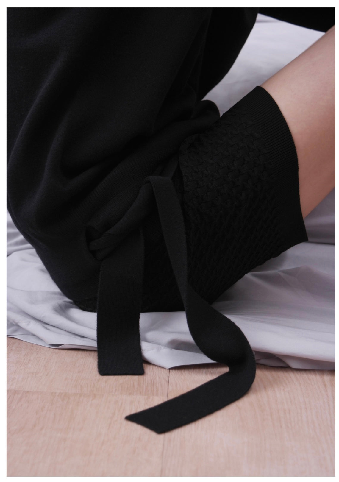 Belted High-Neck Pulloved In Wool BLACK