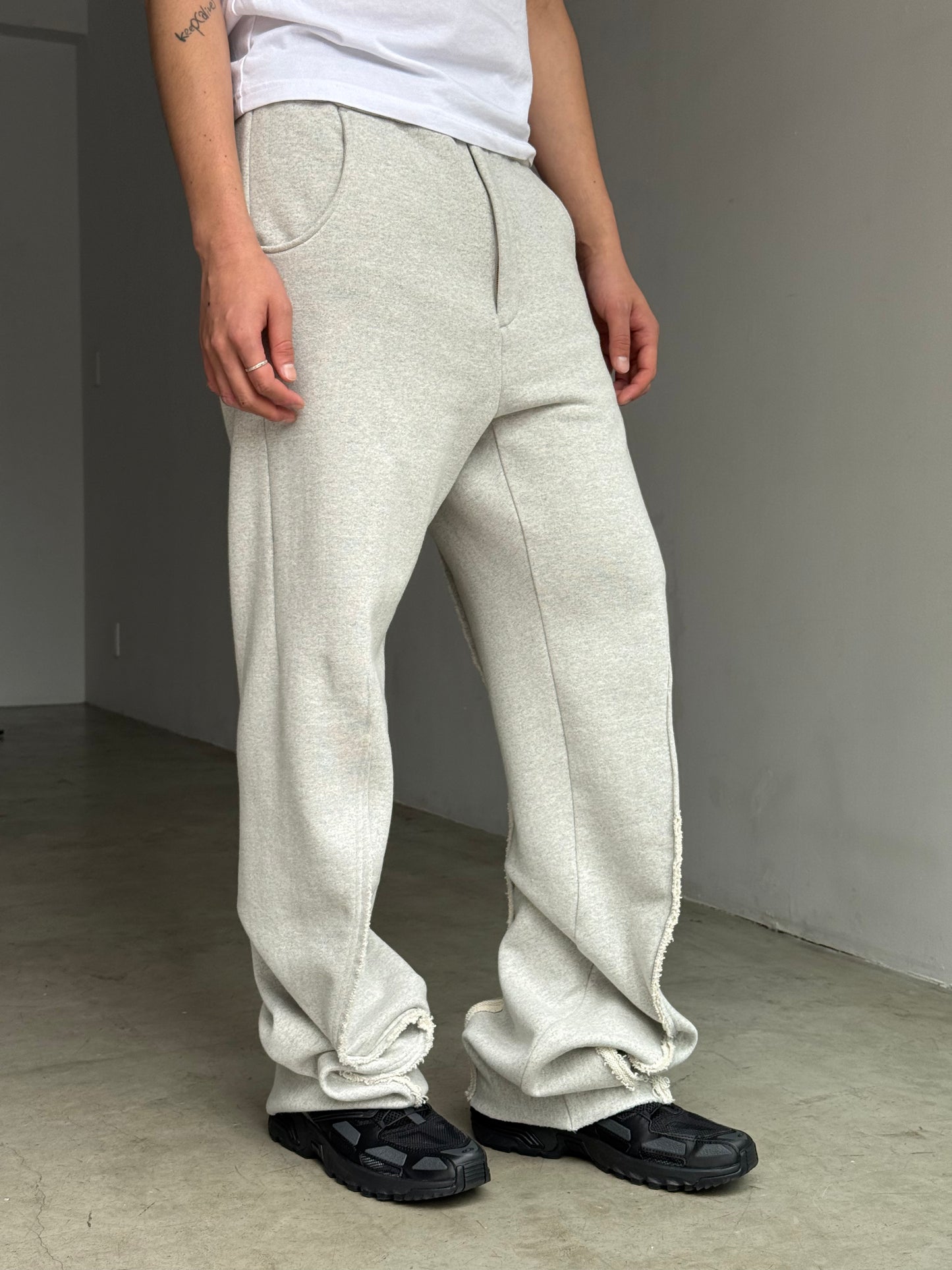TORNADO (Grey)