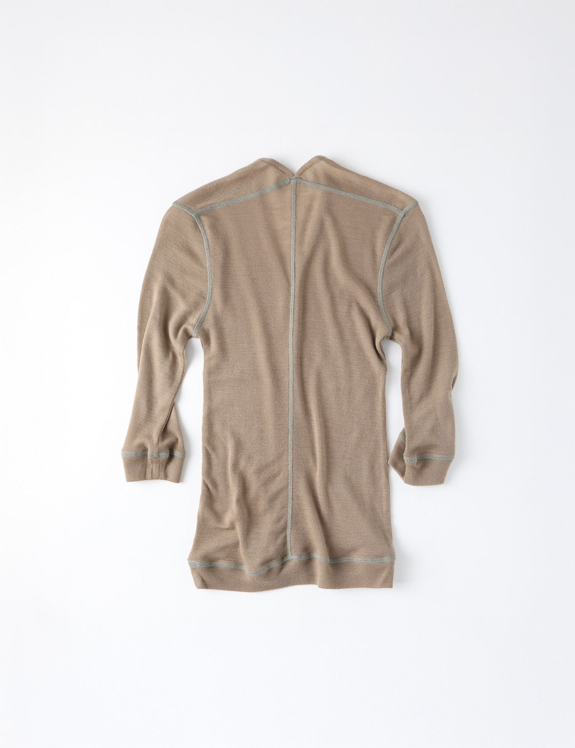 Nape Half-sleeve Top