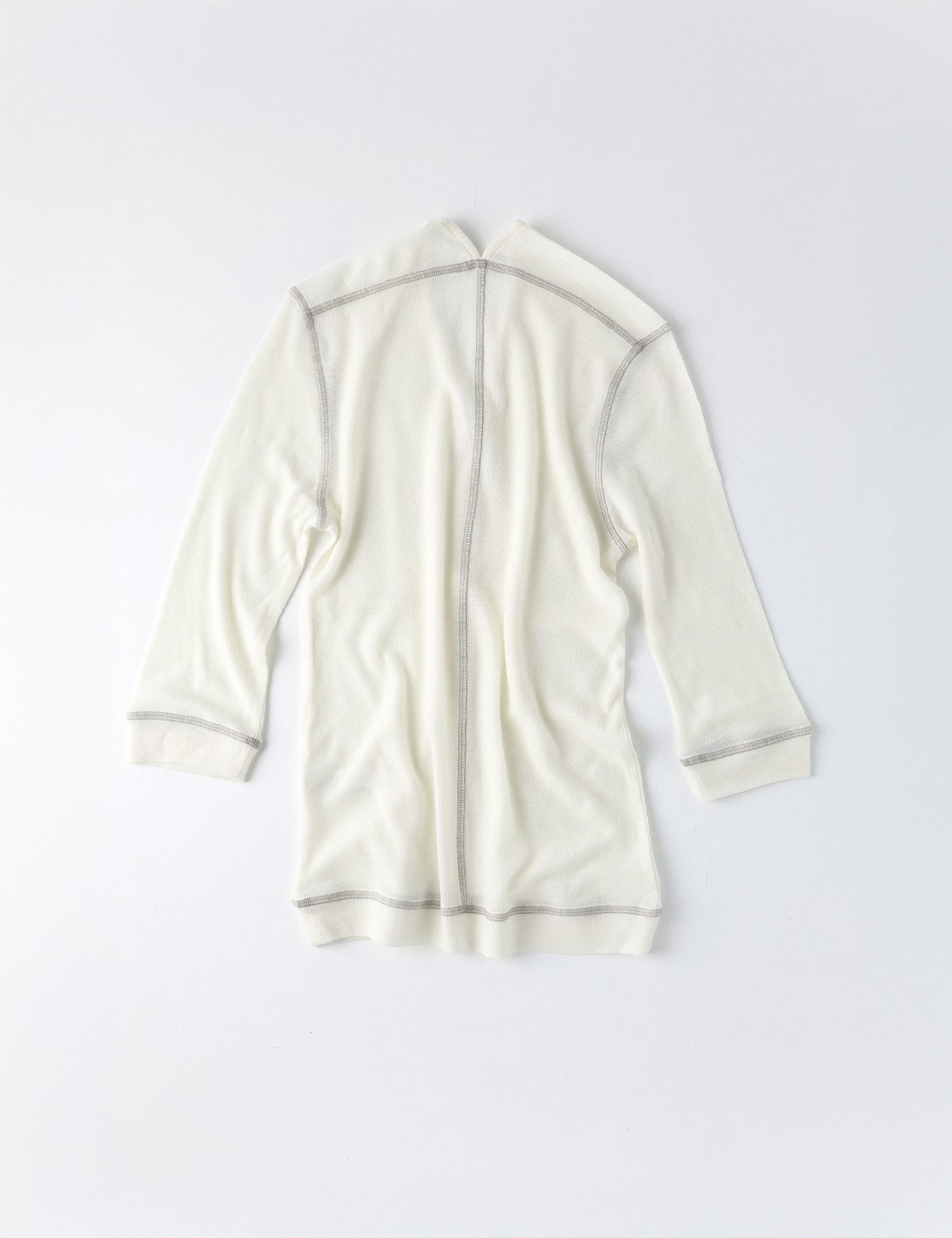Nape Half-sleeve Top