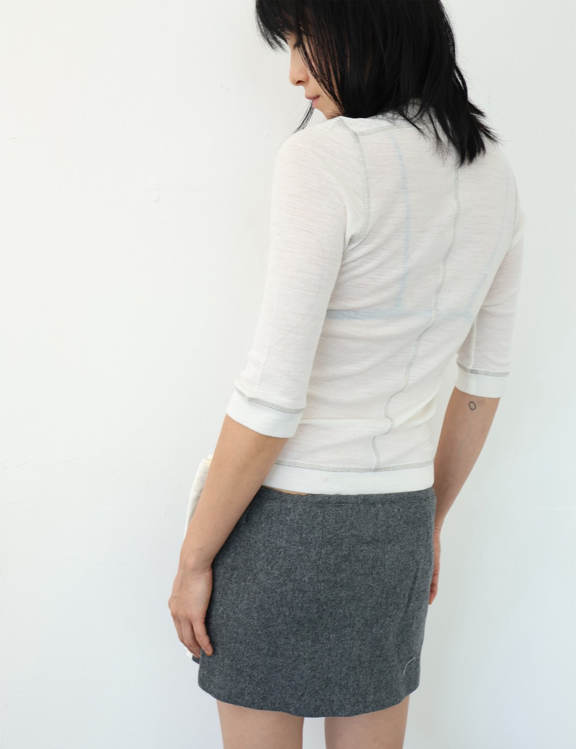 Nape Half-sleeve Top