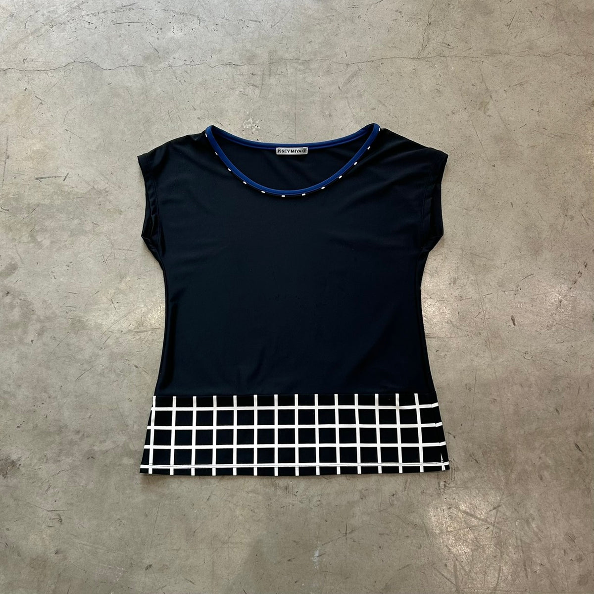 Issey Miyake Sleeveless Grid Panel Blouse