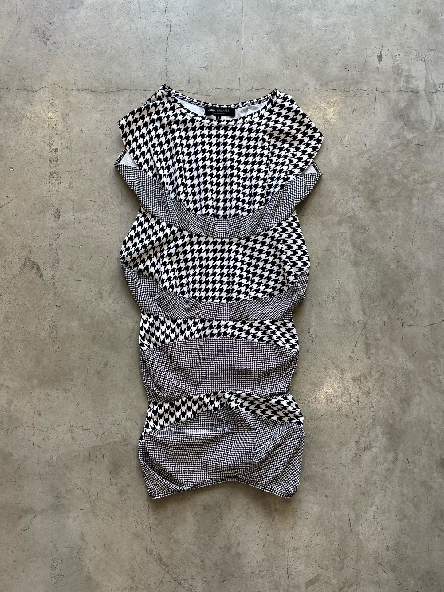 Junya Watanabe Spring 2010 Houndstooth Dress (velvetknife)
