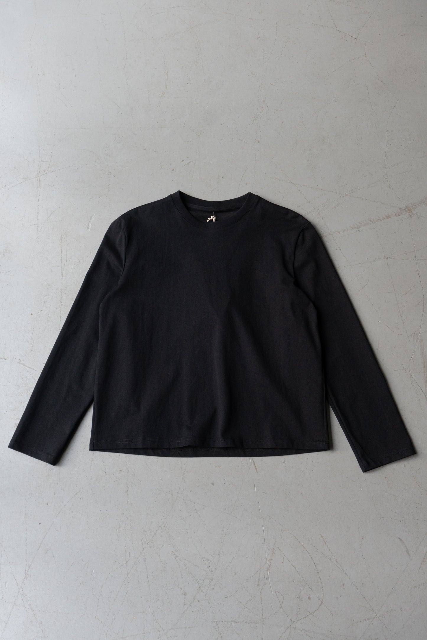 Cropped logo long sleeved T-shirts