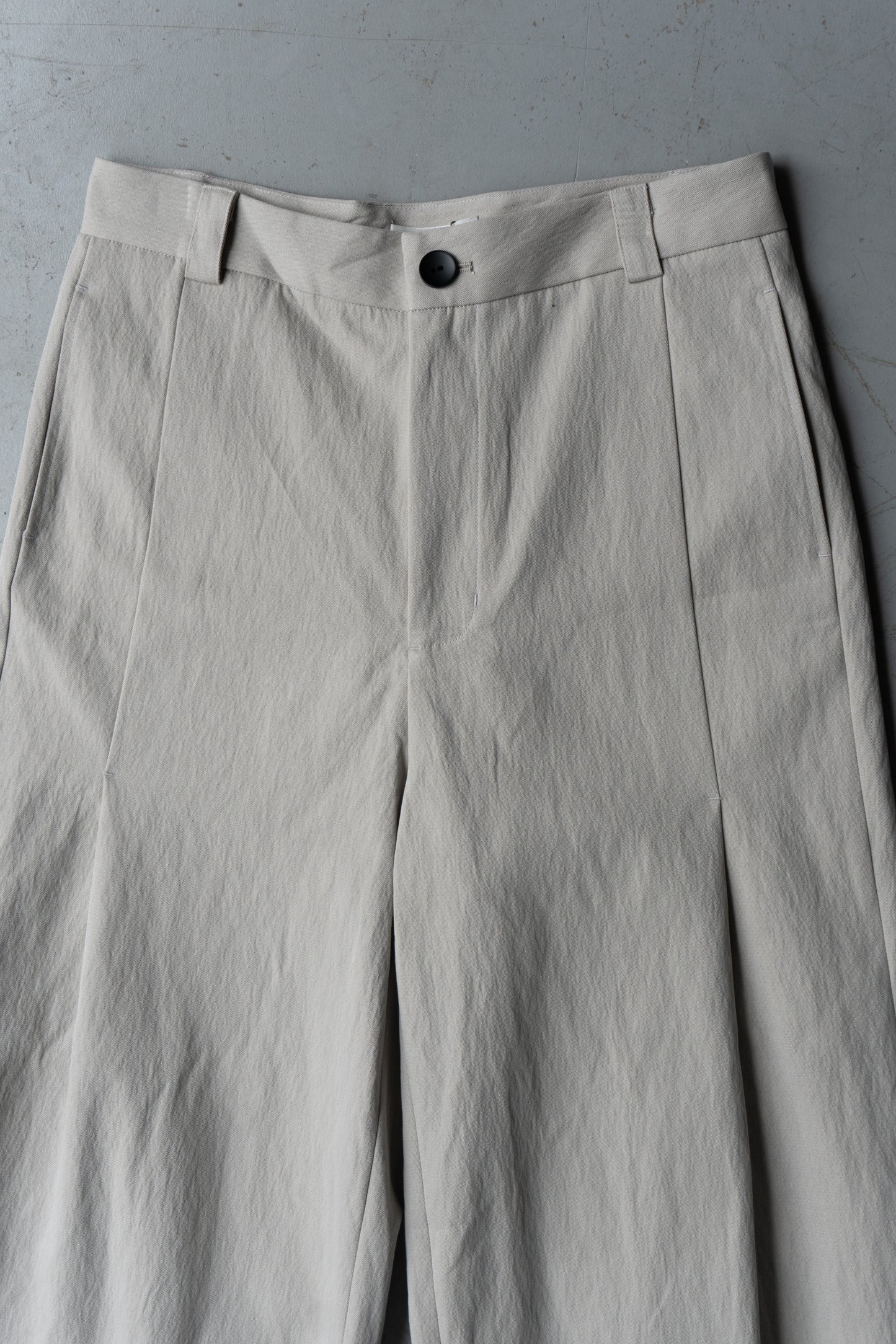 Double pleated pants