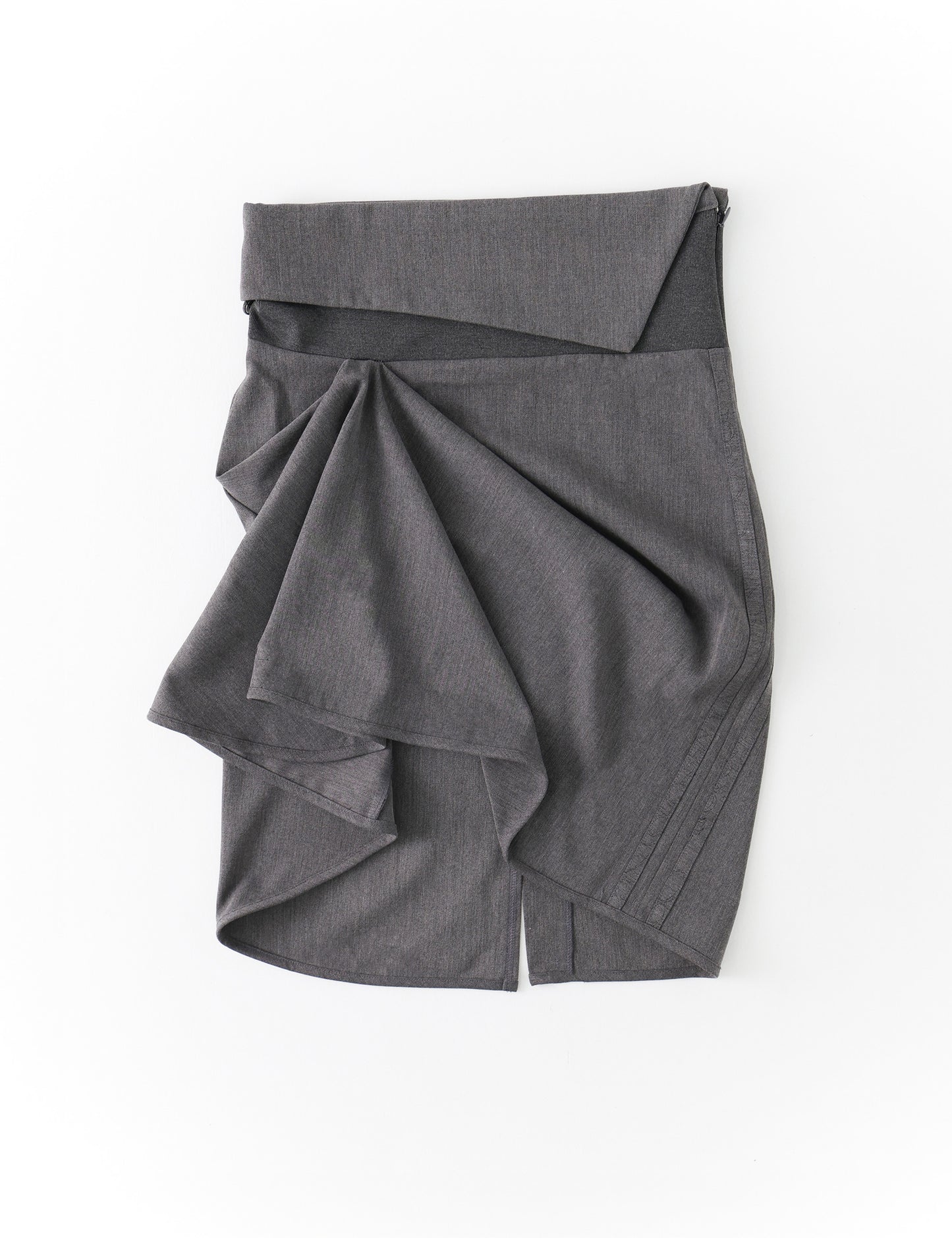 Brace unbalance skirt