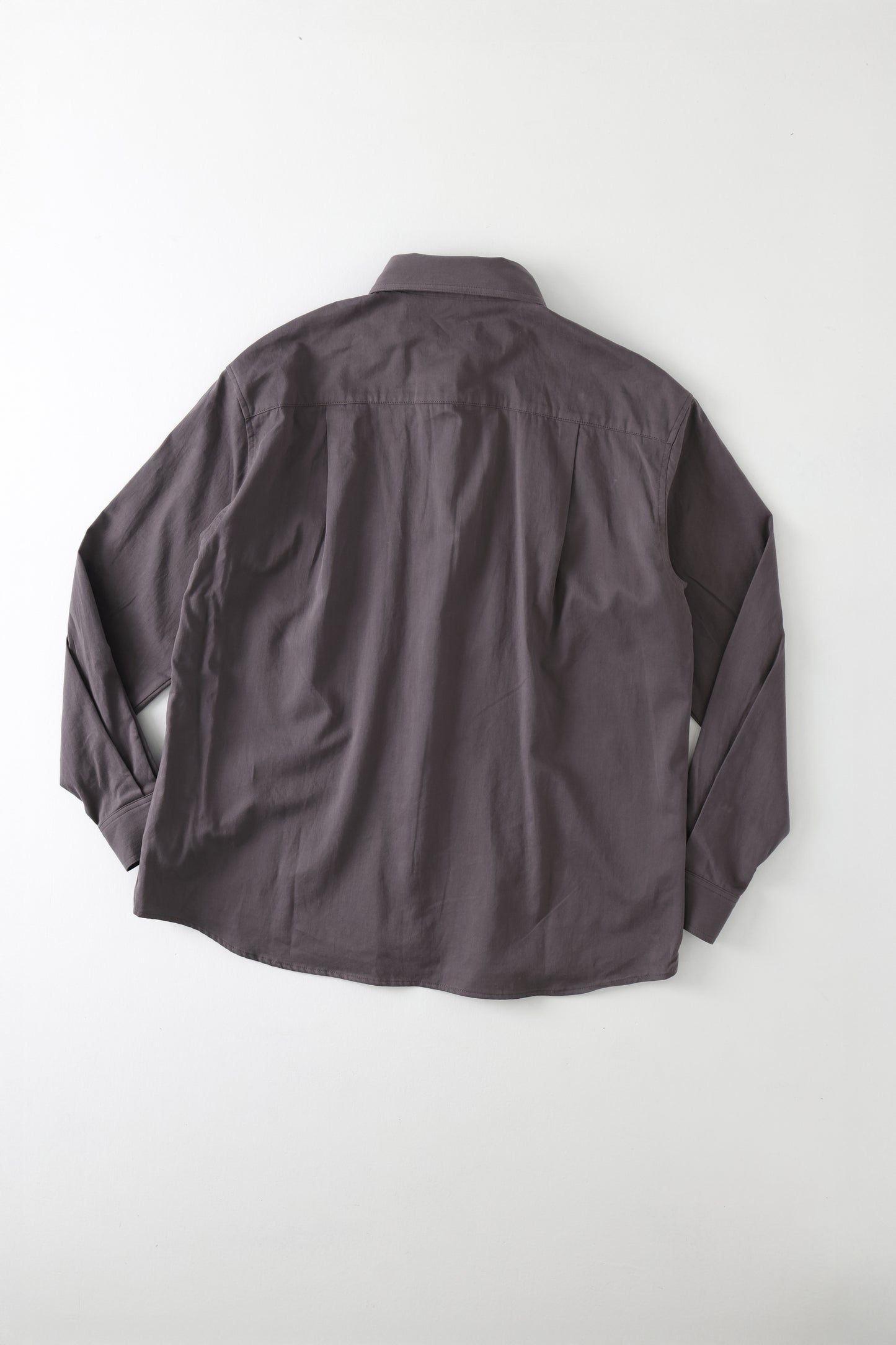 HALF-HIDDEN PLACKET SHIRTS