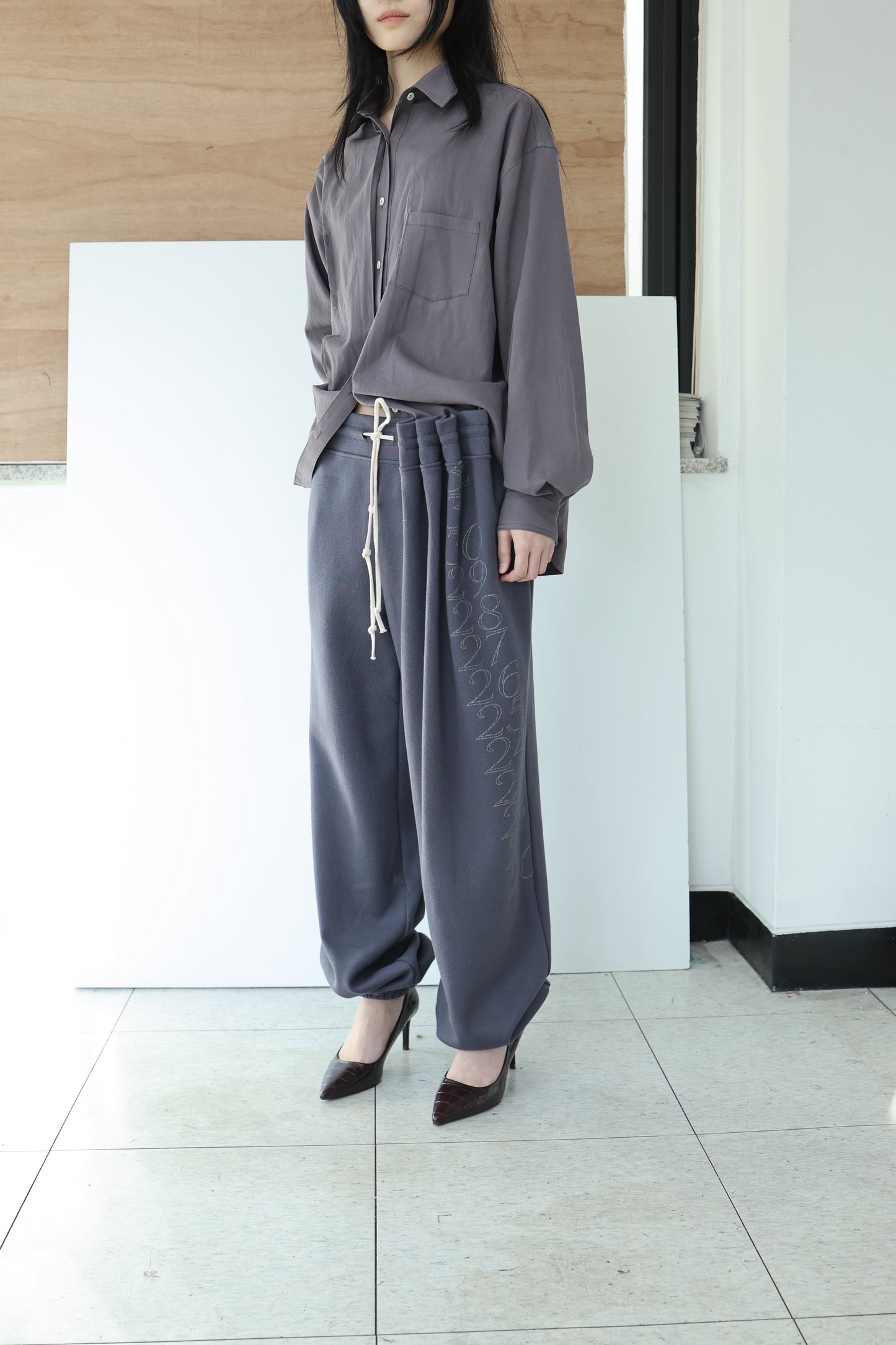 HALF-HIDDEN PLACKET SHIRTS
