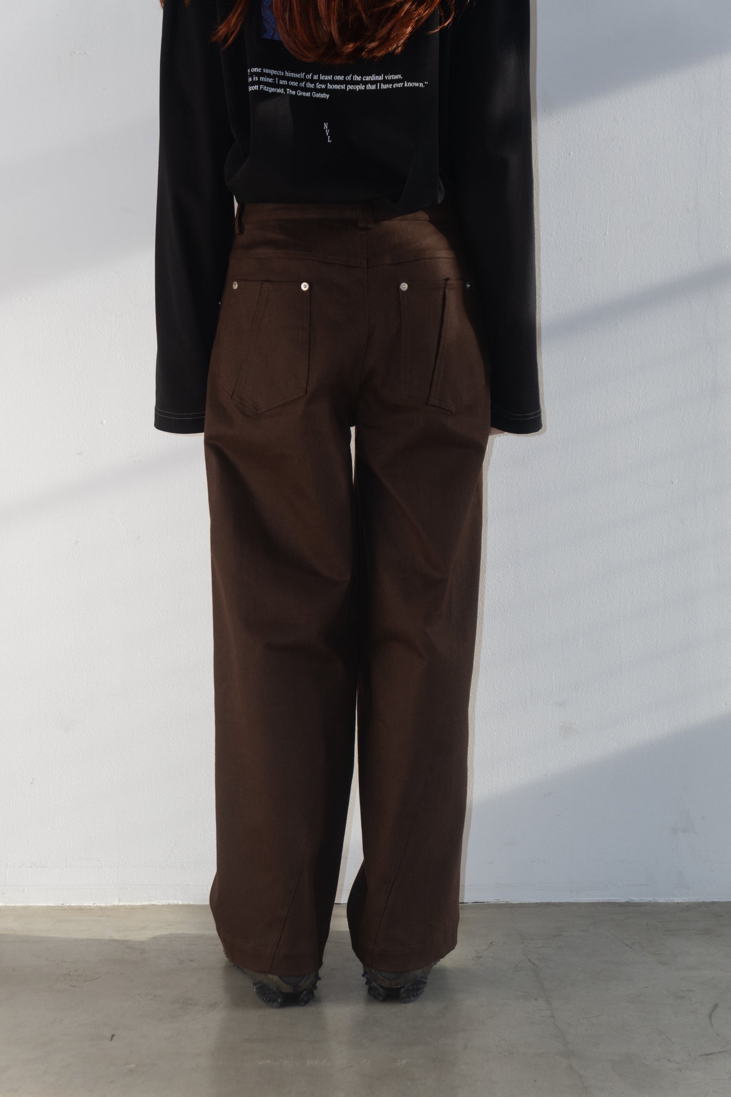 Swivel waxy trousers