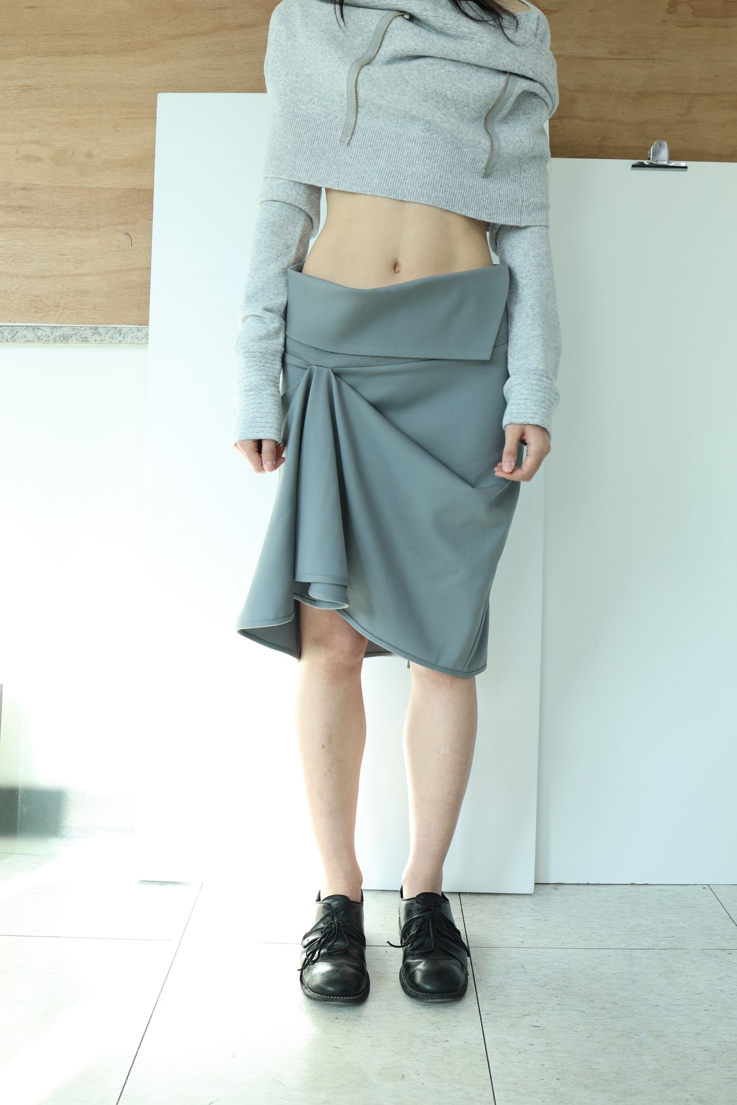 Brace unbalance skirt